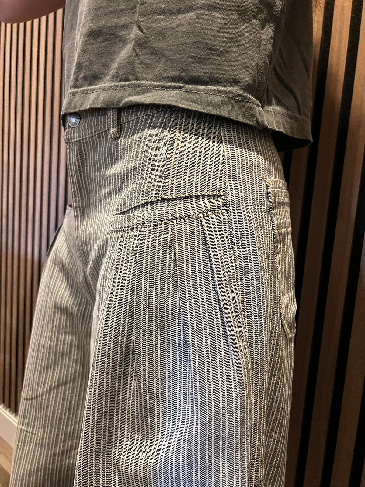 Stripe Wide-Leg Trouser